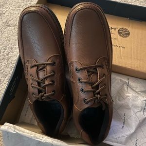 Brand new, NEVER out of the box, mens Nunn Bush genuine leather shoes.